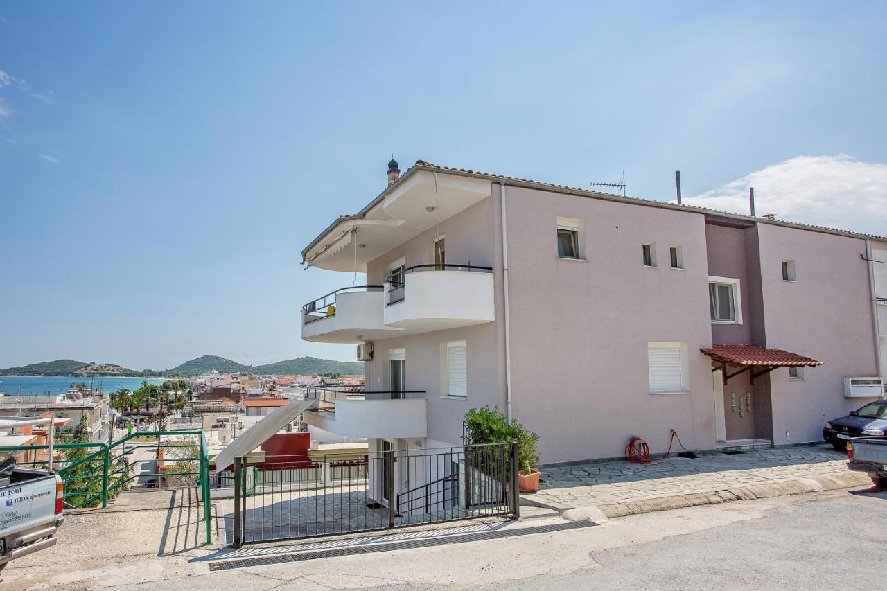 Seagull Apartments Néa Péramos Esterno foto